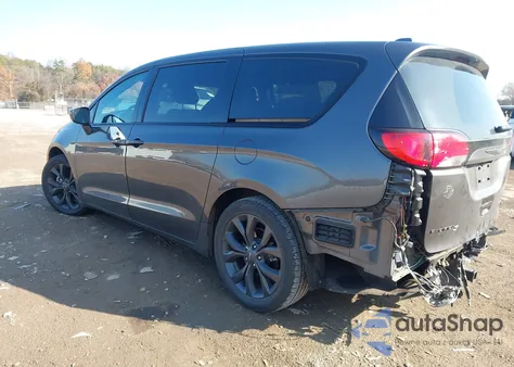 2018 Chrysler Pacifica Touring Plus из США, поврежденный, VIN 2C4RC1FG1JR204449